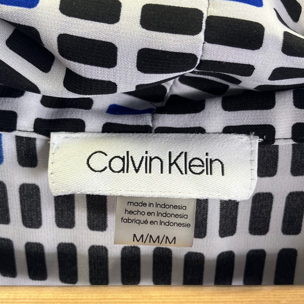Calvin Klein Black and White Geometric Blouse - Picture 3 of 7